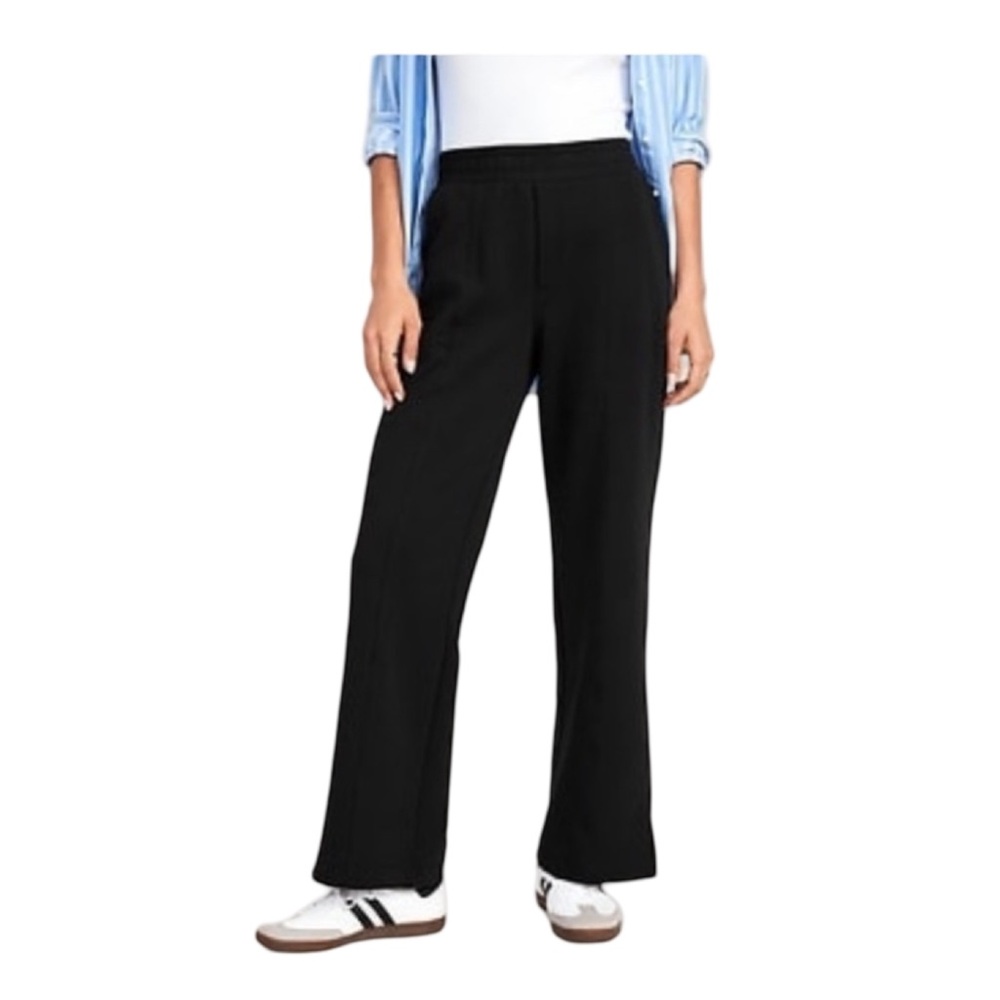 Old Navy High-Waisted Dynamic Fleece Wide-Leg Trouser Pants in Black color